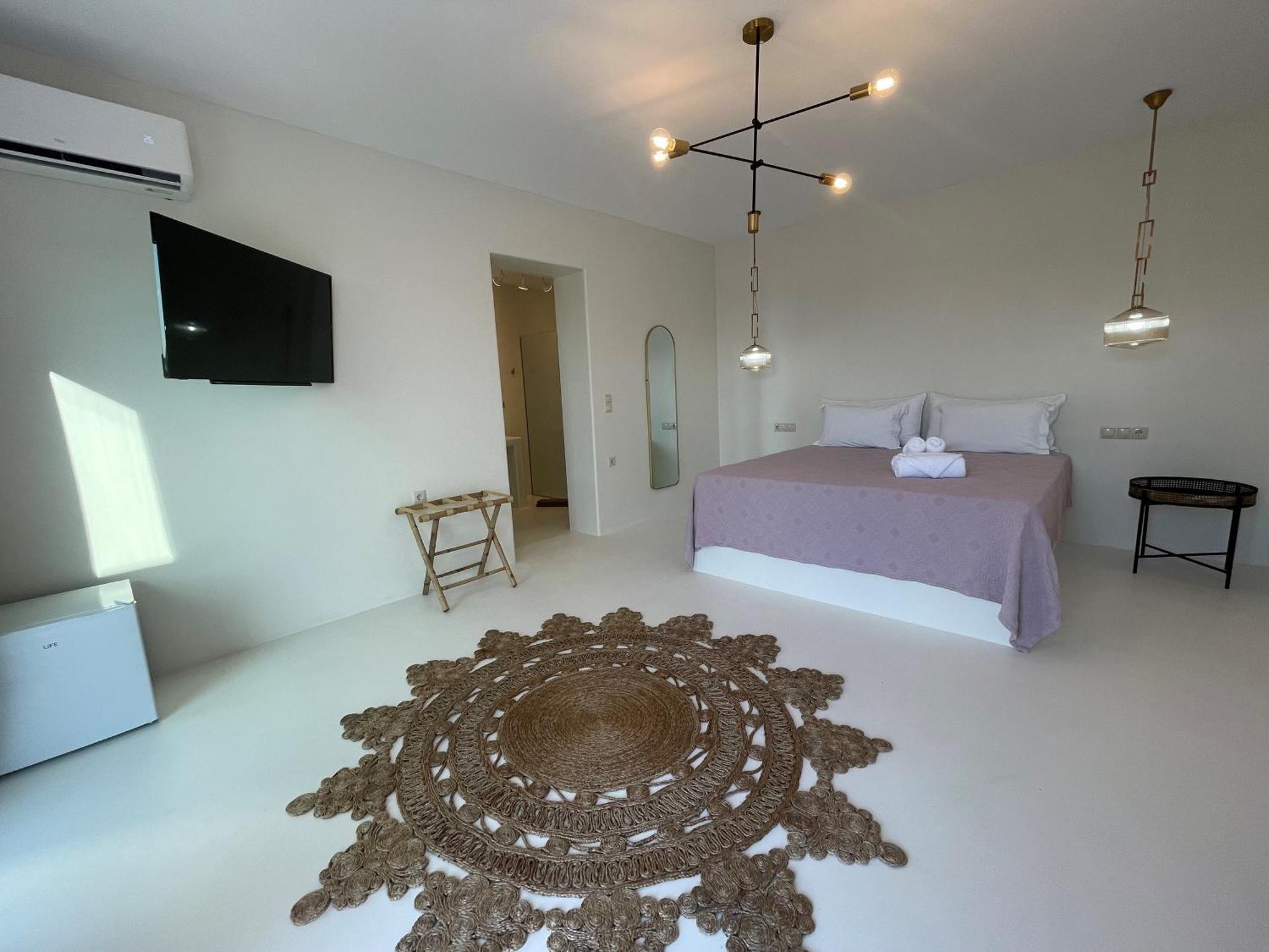 Eight Dimensions Capari Suites Elafonisos Room photo