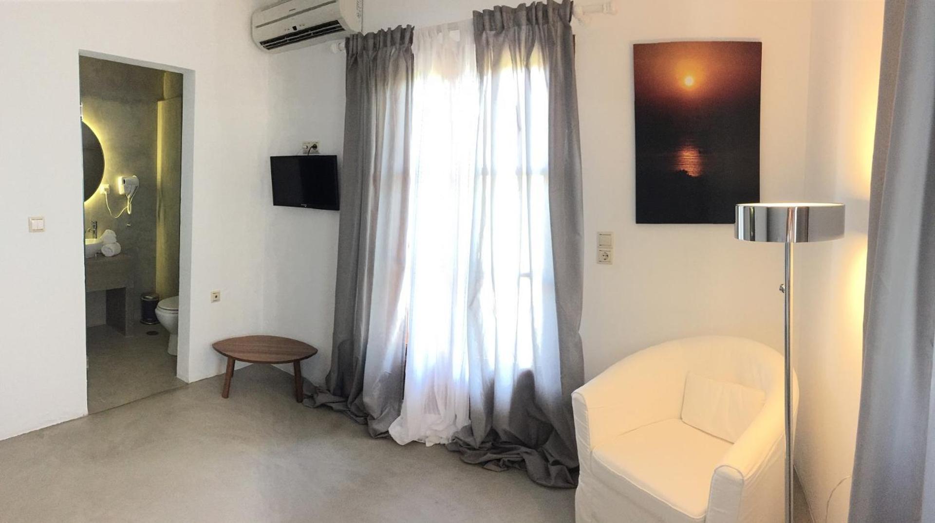 Eight Dimensions Capari Suites Elafonisos Room photo