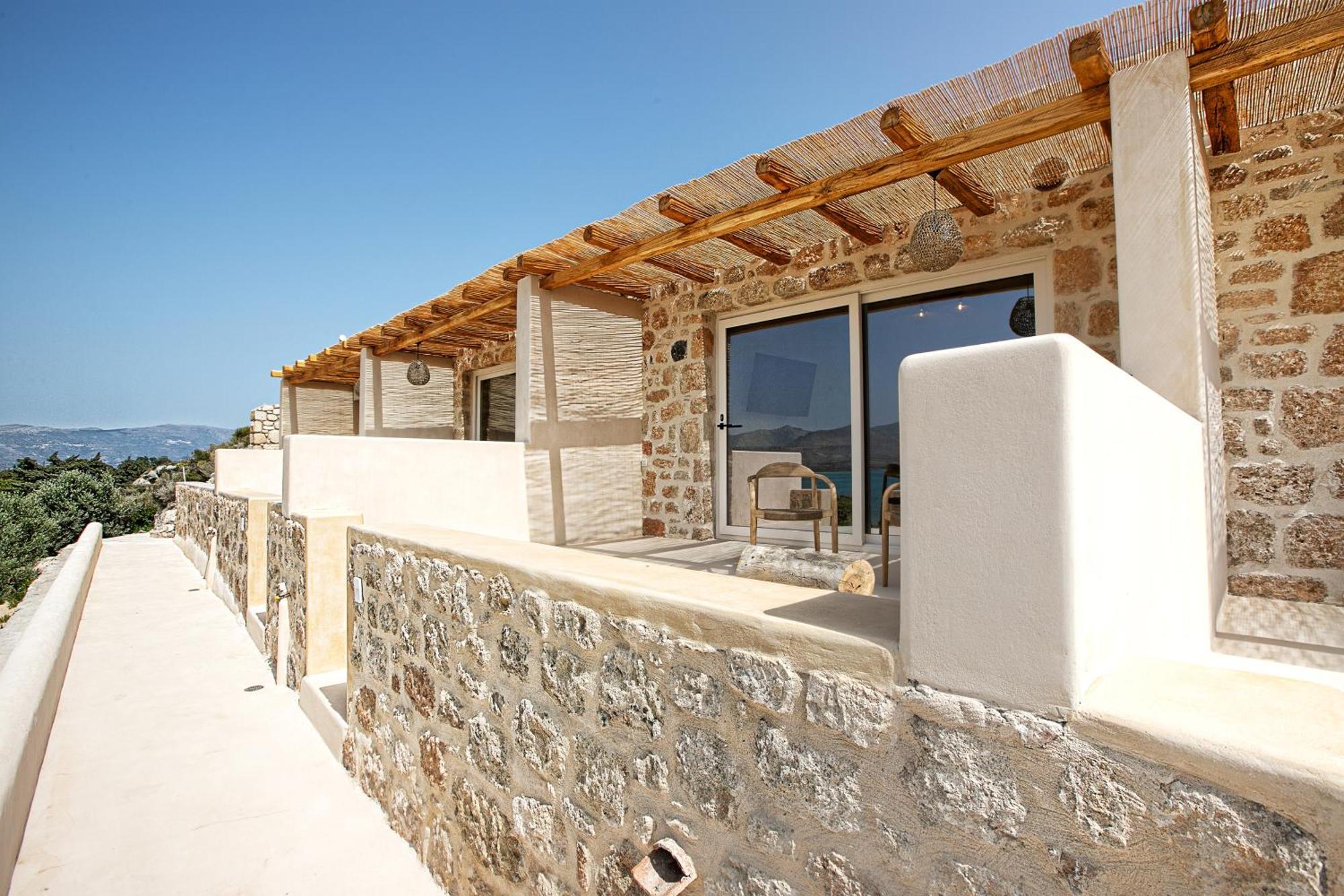 Eight Dimensions Capari Suites Elafonisos Room photo